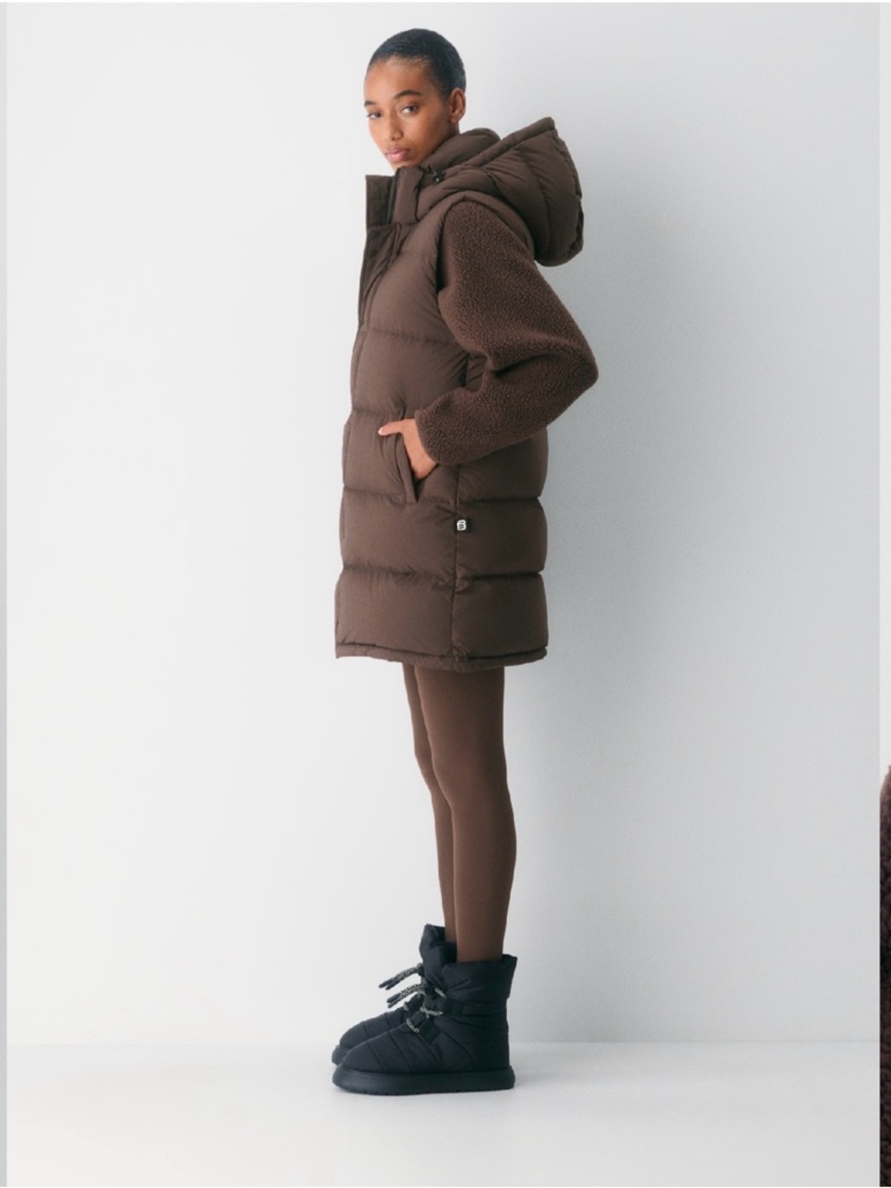 Aritzia Super Puff Mid Vest XXS BNWT - Picture 2 of 9